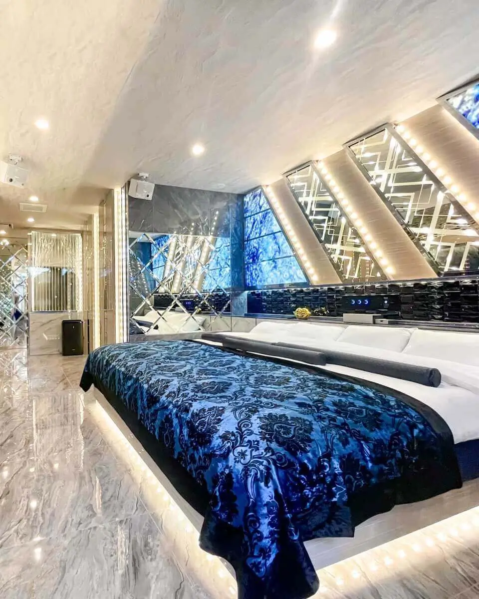 Hotel Queen Annex in Shinjuku Tokyo Japan