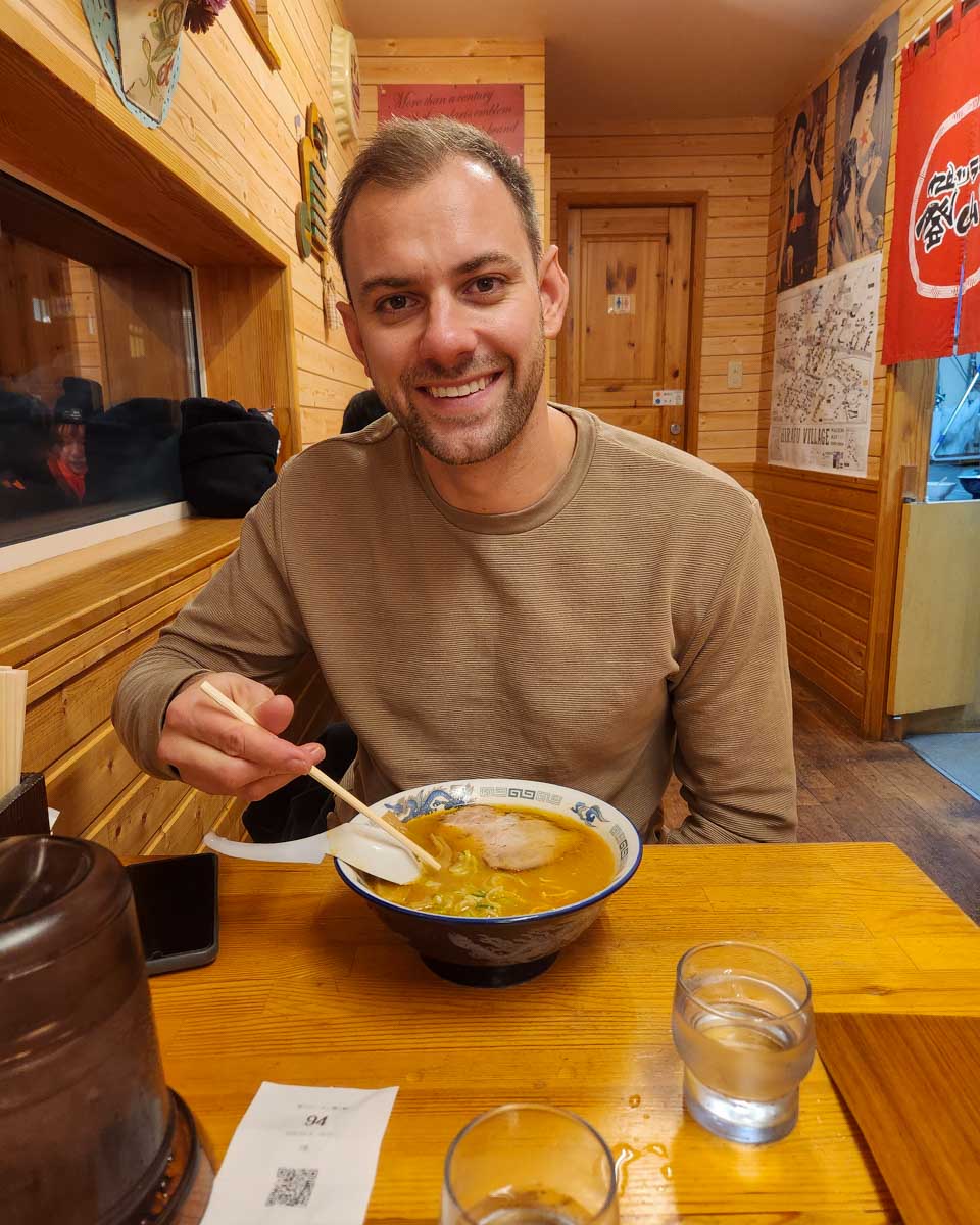 Daniel-eats-ramen-in Nagano Japan