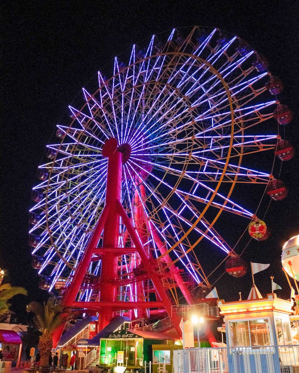 Ferris Wheel in the port of Kobe Japan
