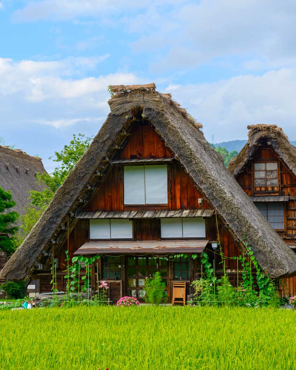 Huts in Shirakawa-go on a tour from Kanazawa Japan (2)