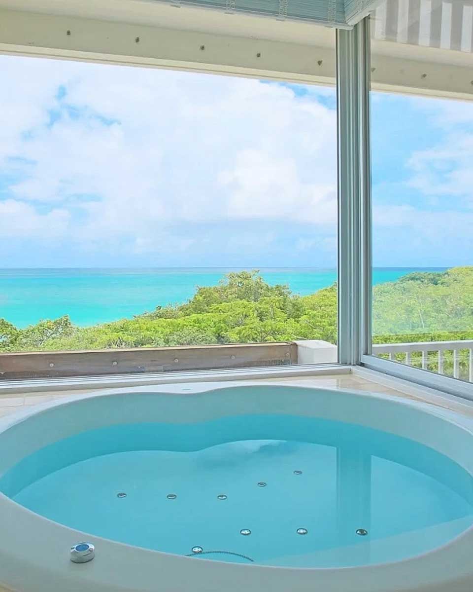 Jacuzzi tub with a view at Seven Colors Ishigakijima