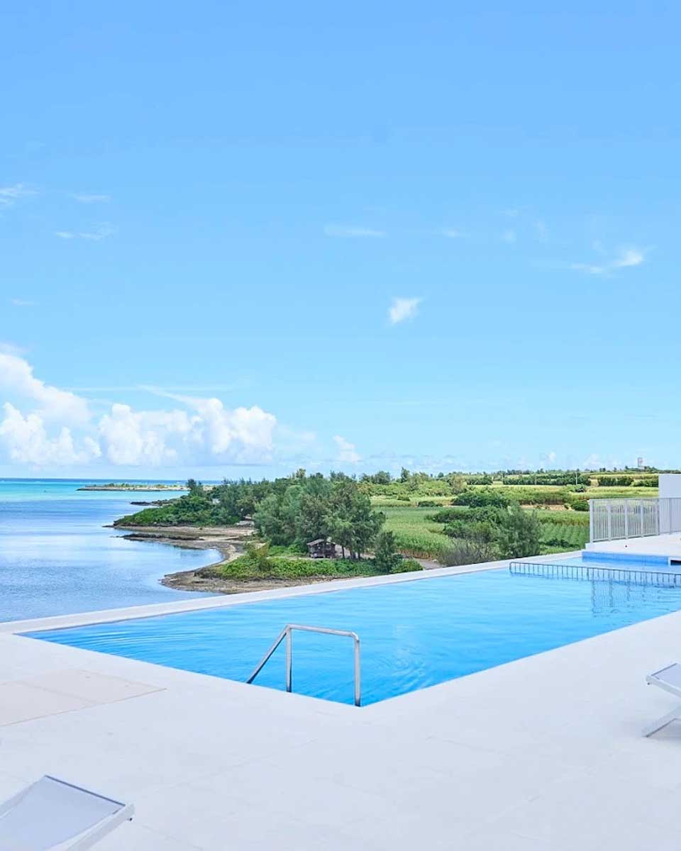 Rooftop pool at Watermark Hotel & Resorts Okinawa Miyakojima