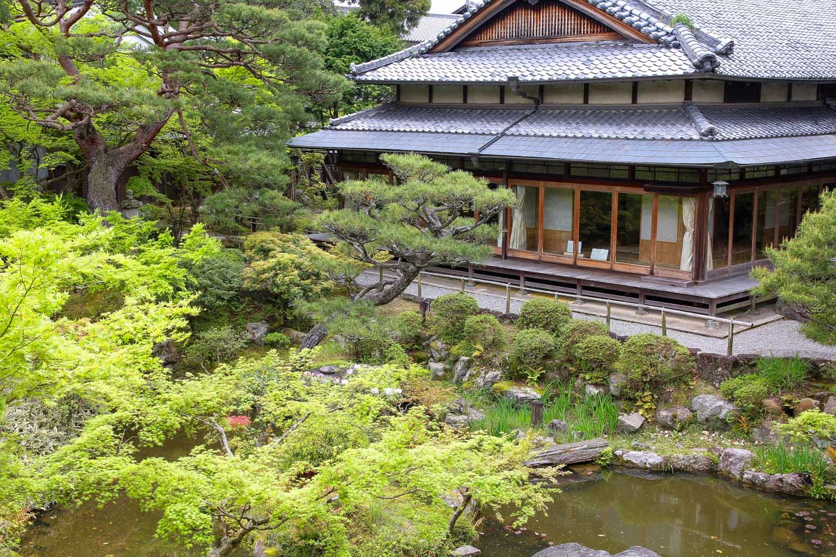 Yoshikien Garden in Nara Japan