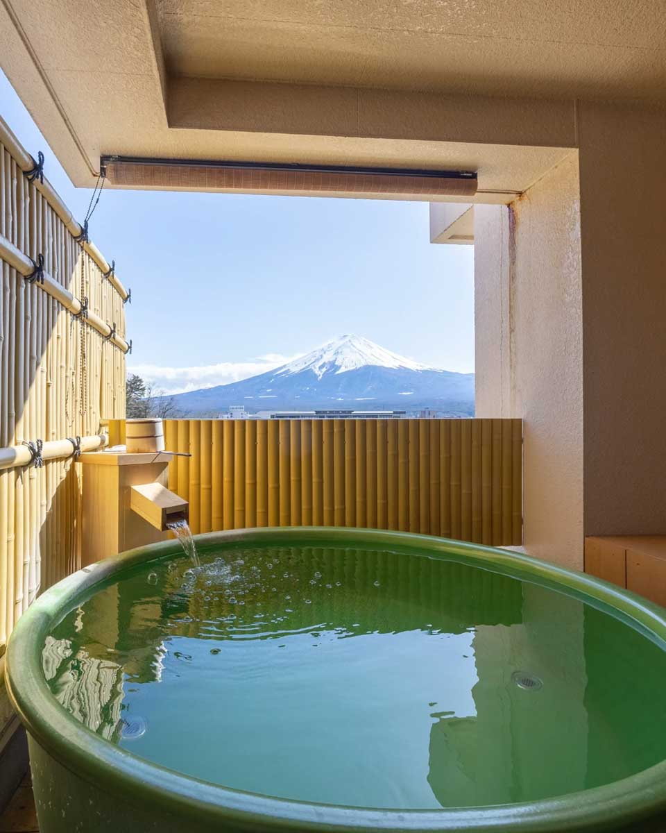 Fujikawaguchiko Onsen Konanso in Lake Kawaguchi Japan