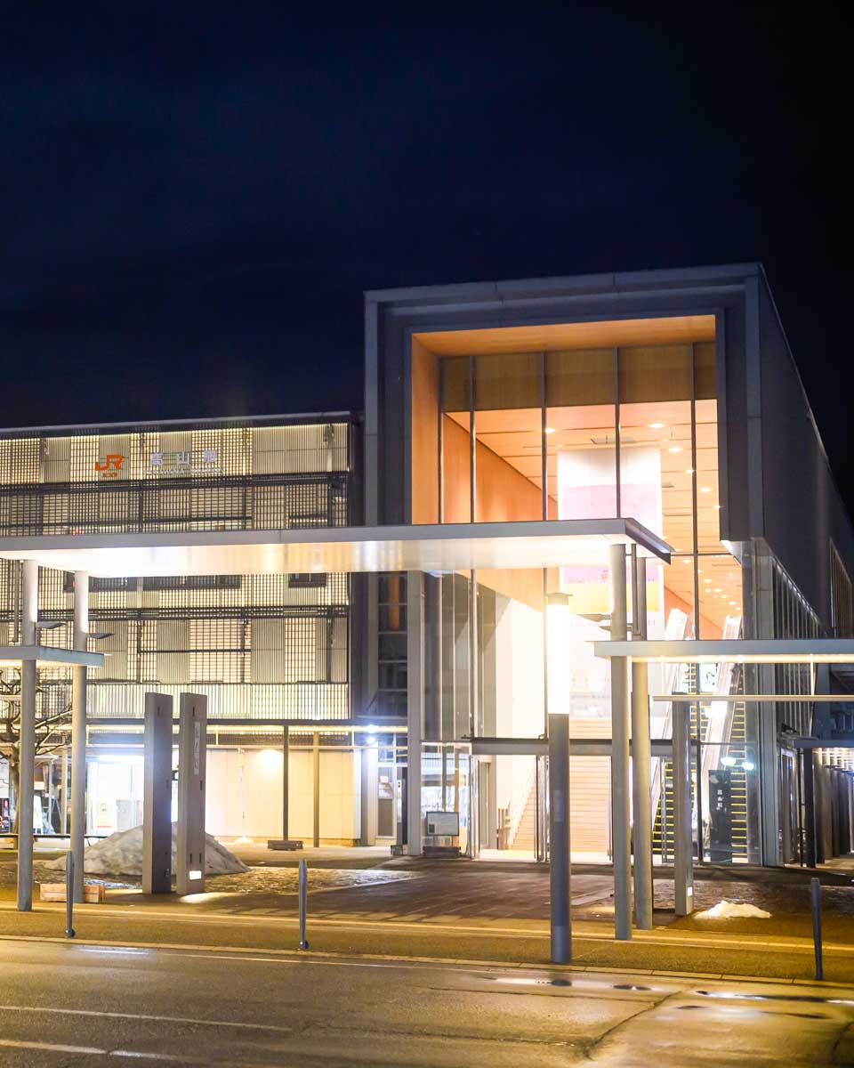 Night view of takayama station