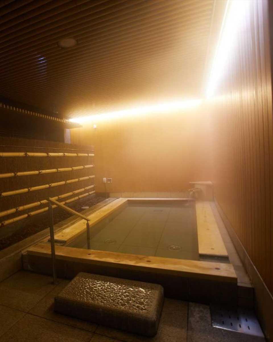 Hot Spring Hatoya Zuihokaku Hotel in Kyoto Japan