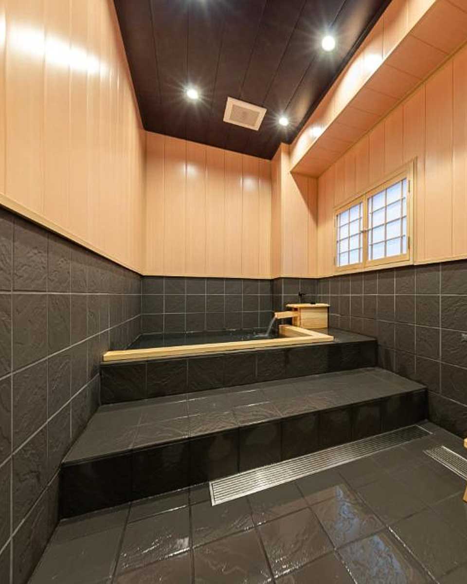 Takenoya-Ryokan-in-Osaka-Japan-1