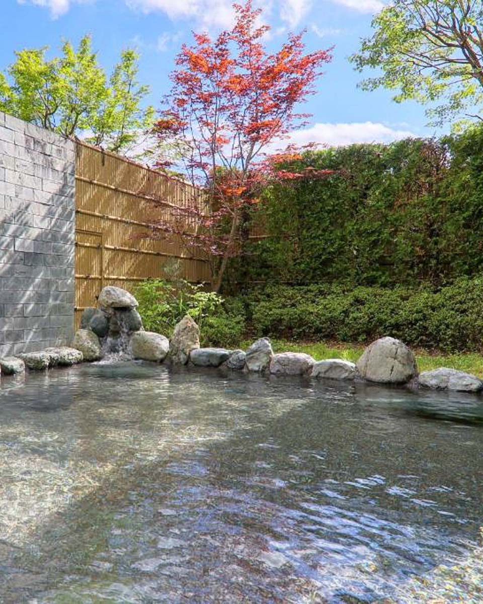 Fuji Matsuzono Hotel in Lake Yamanakako Japan 1