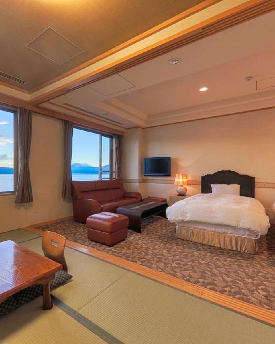 Fuji Matsuzono Hotel in Lake Yamanakako Japan