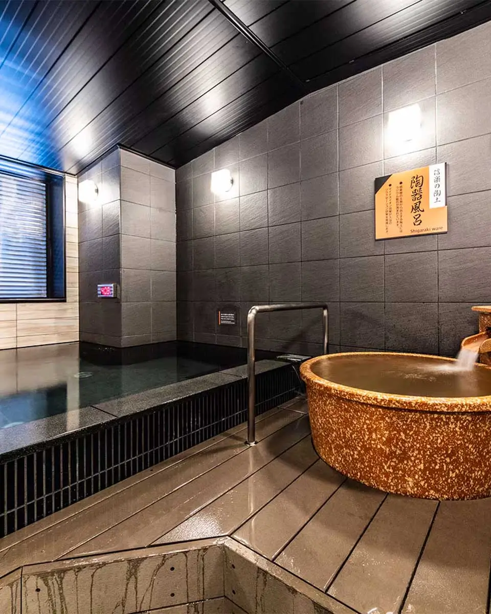 APA Hotel Higashi Shinjuku Kabukicho Tower in Toky Japan 1