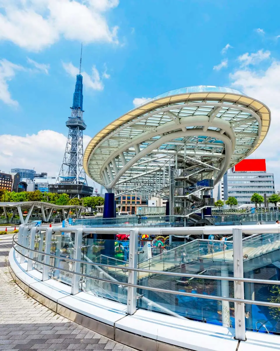 Oasis 21 looking at MIRAI TOWER in Nagoya Japan (1)